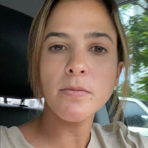 Meet your Posher, Ana